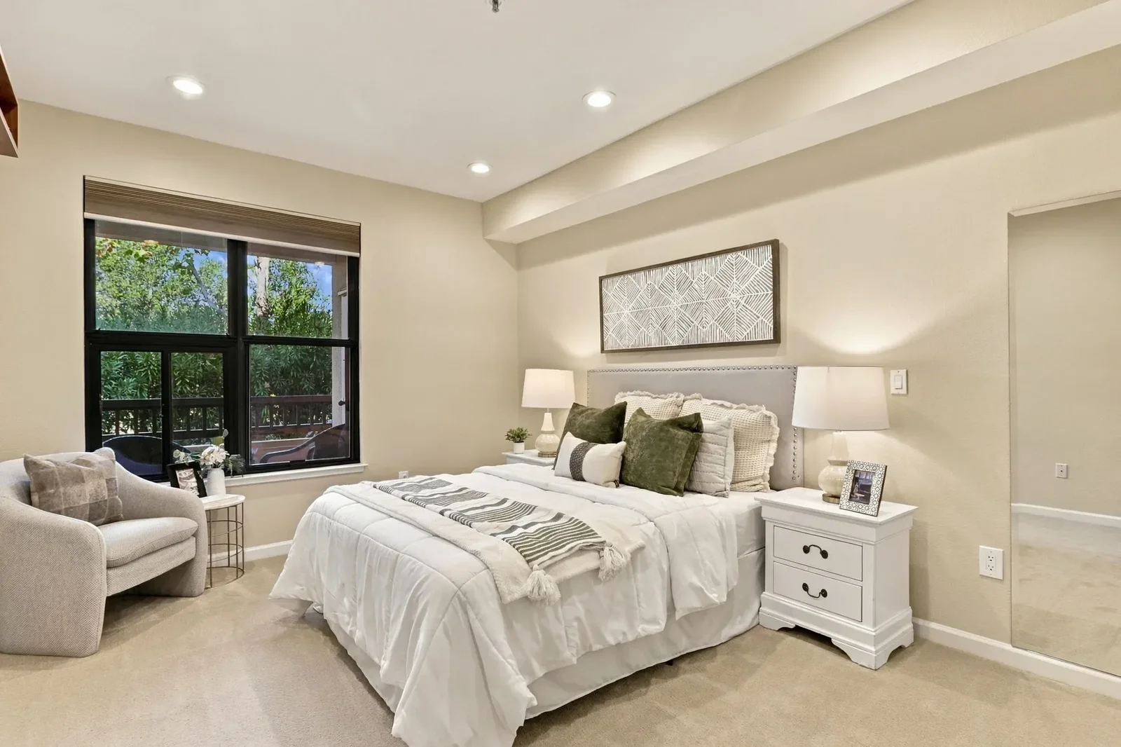 414 F 416 F Bedroom 1