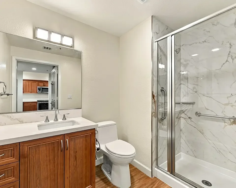 502 G Alder Bathroom